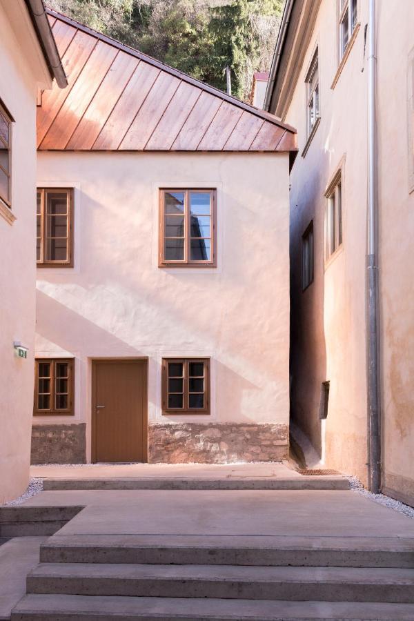 Kai 36 - Hotel Zwischen Fels Und Fluss Graz Zewnętrze zdjęcie The house of the poet in Chania