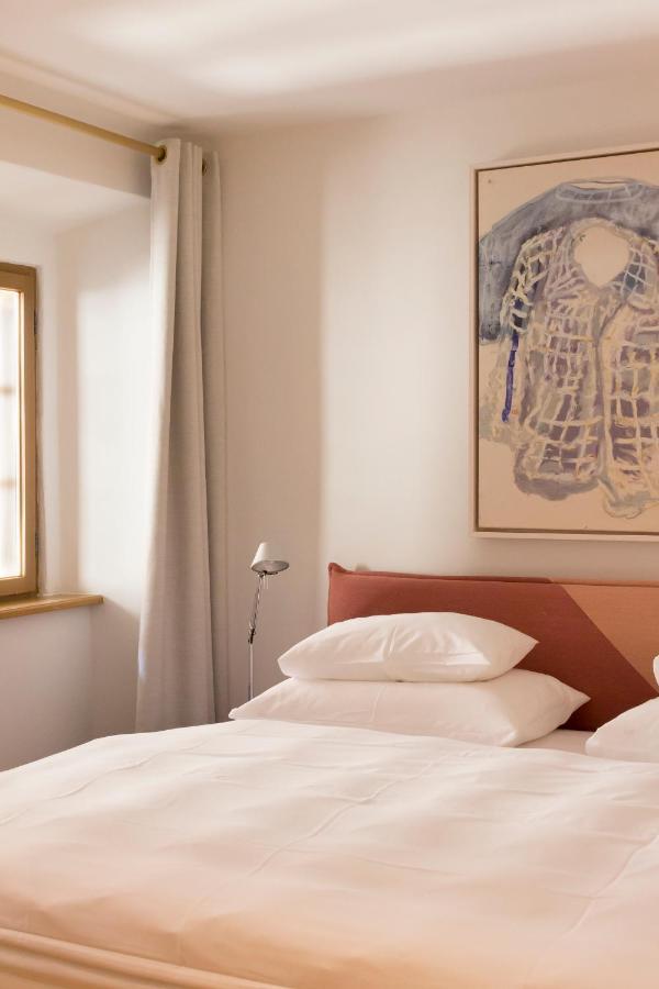 Kai 36 - Hotel Zwischen Fels Und Fluss Graz Zewnętrze zdjęcie A room at the hotel