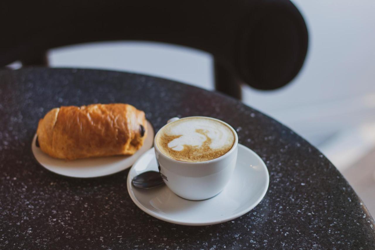 Kai 36 - Hotel Zwischen Fels Und Fluss Graz Zewnętrze zdjęcie A cappuccino