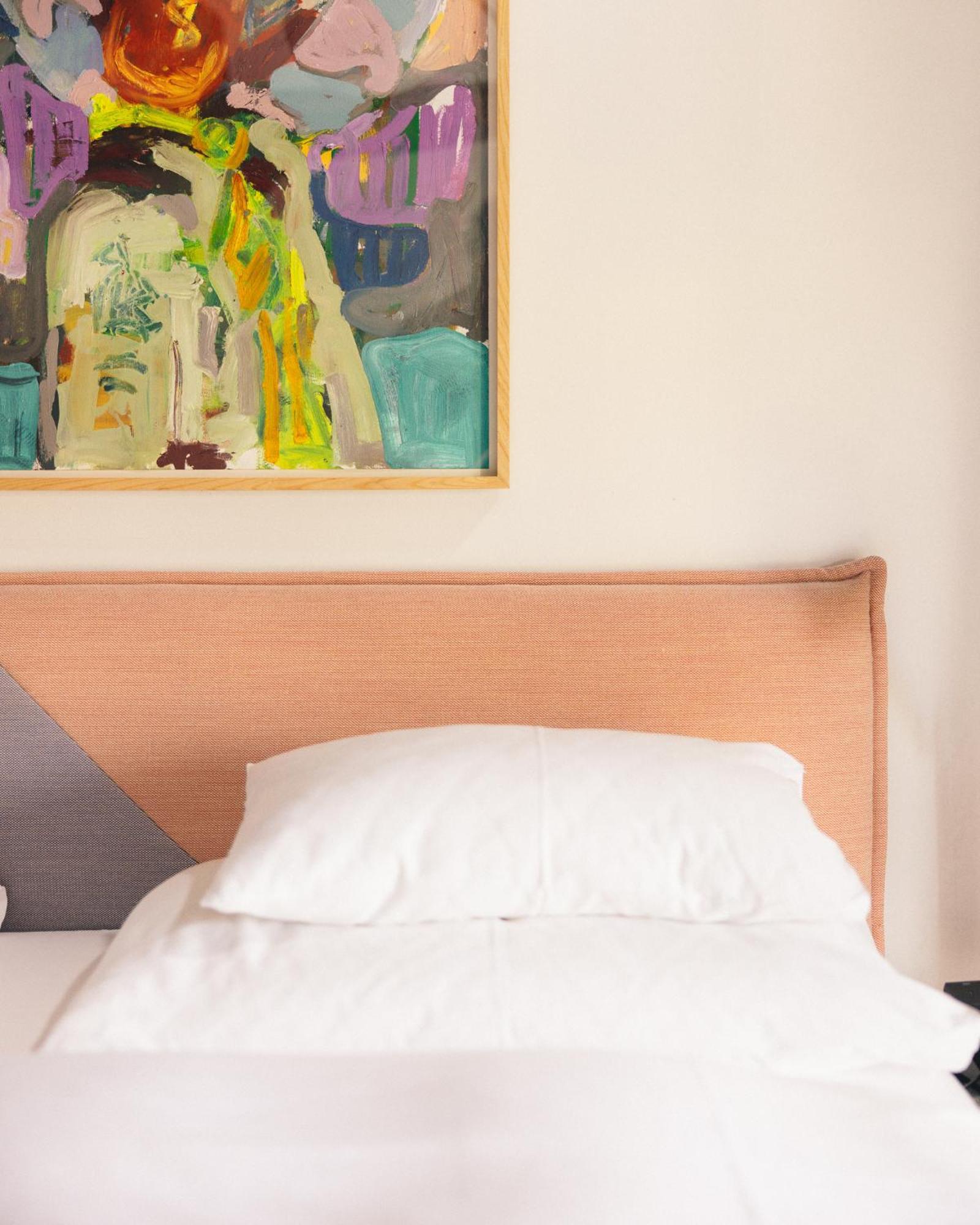 Kai 36 - Hotel Zwischen Fels Und Fluss Graz Zewnętrze zdjęcie A body pillow